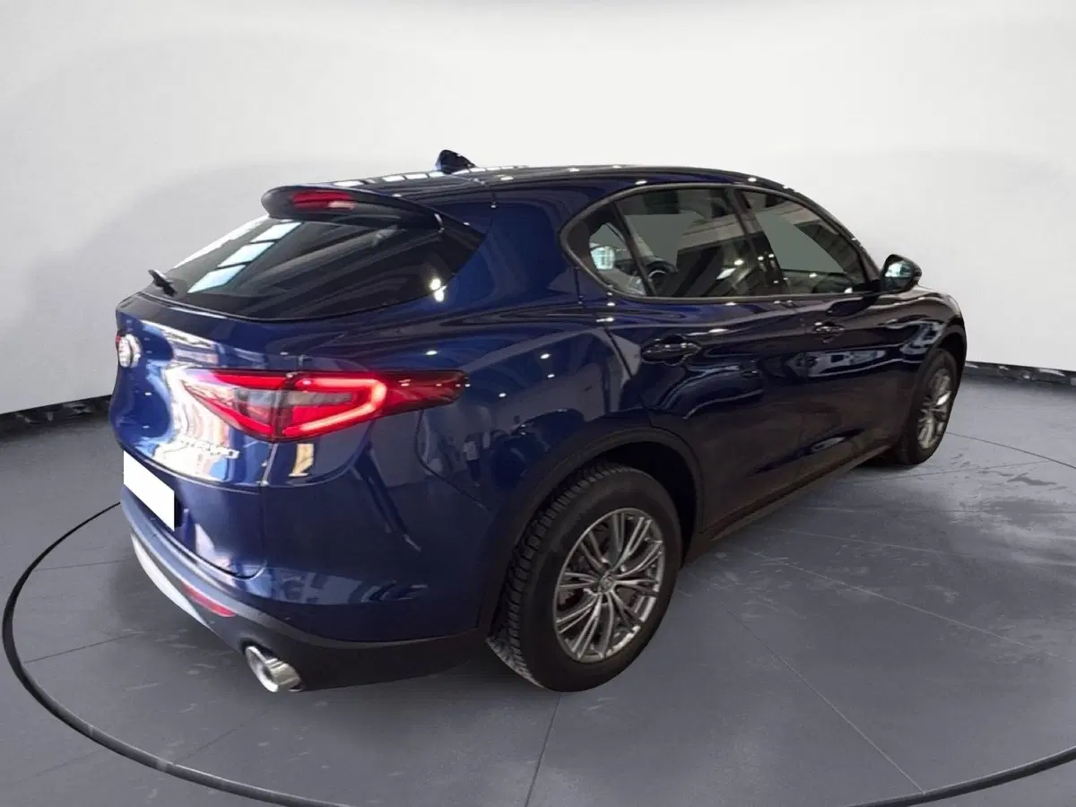 Alfa Romeo Stelvio usata a Agrigento (6)