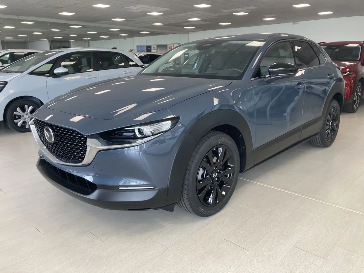 Mazda CX-30 nuova a Pavia (2)