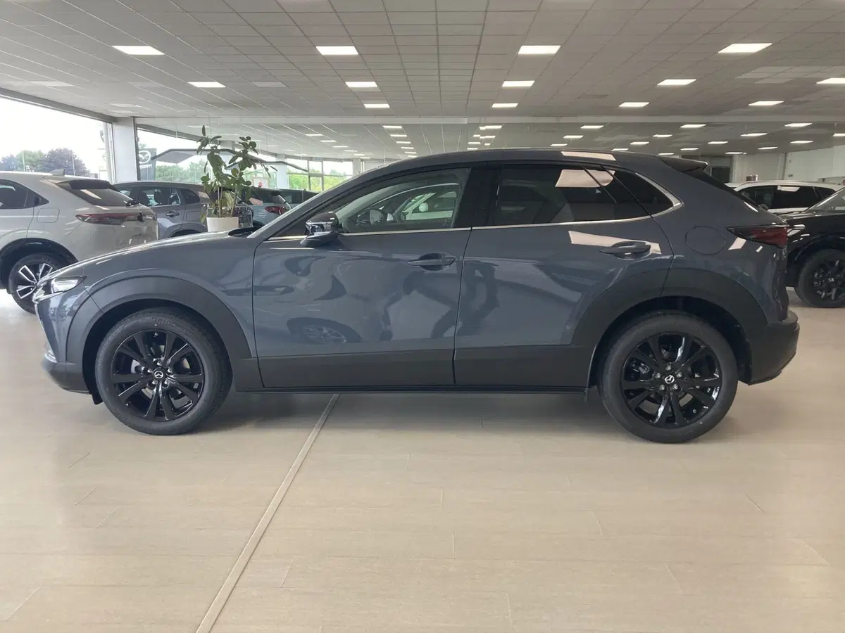 Mazda CX-30 nuova a Pavia (7)