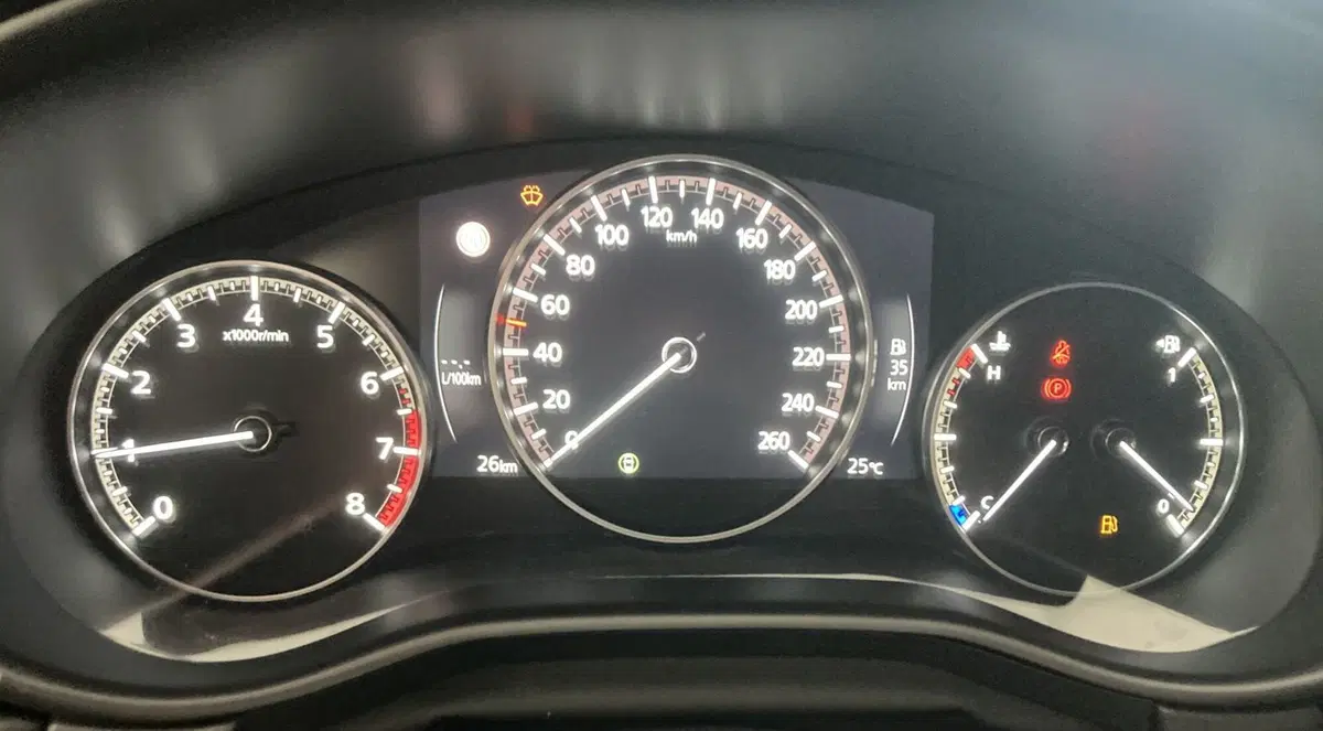 Mazda CX-30 nuova a Pavia (8)