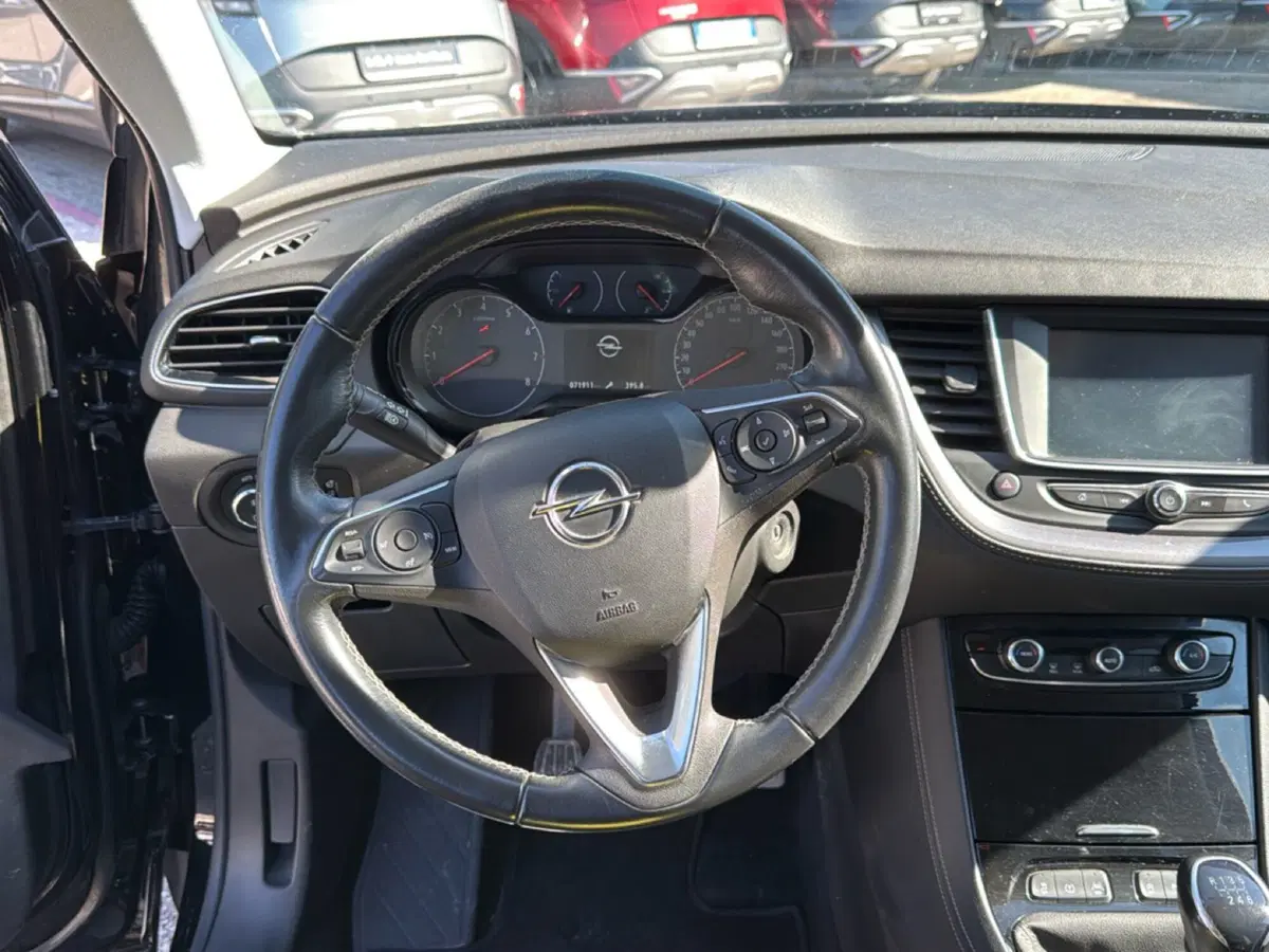 Opel Grandland X usata a Bologna (14)