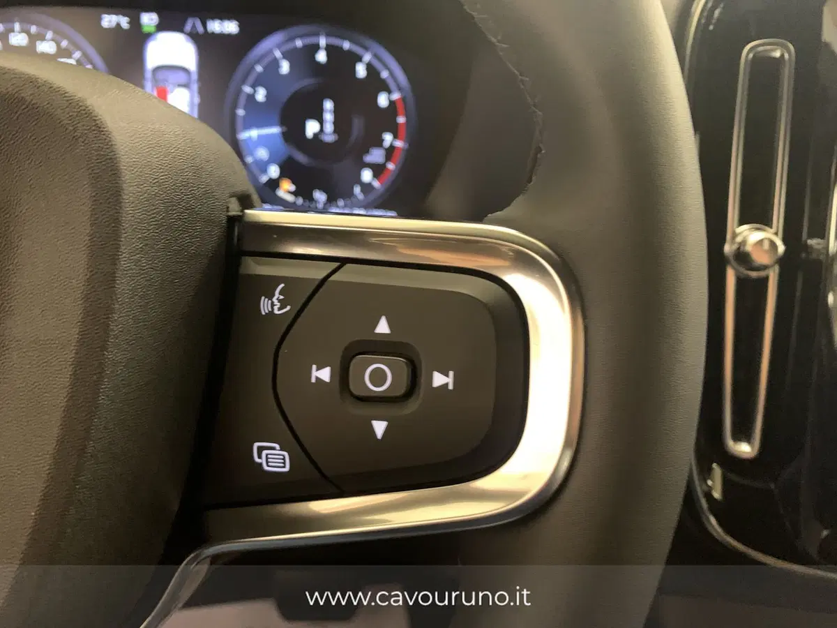 Volvo XC40 usata a Ferrara (15)