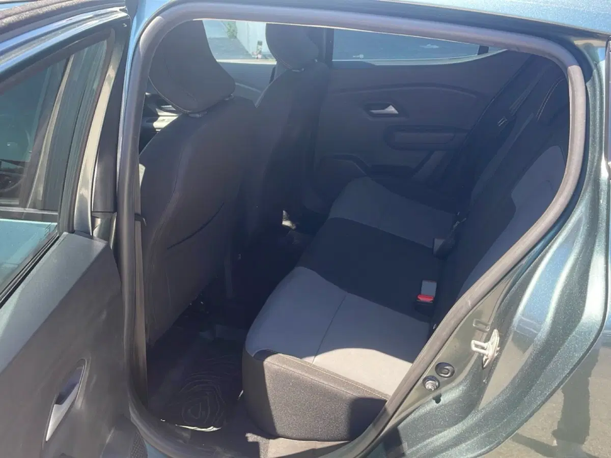 Dacia Sandero usata a Bologna (15)