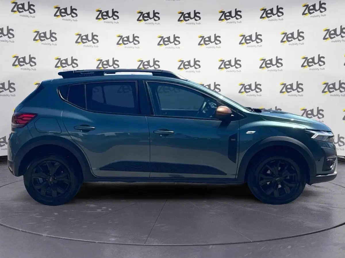 Dacia Sandero usata a Bologna (7)
