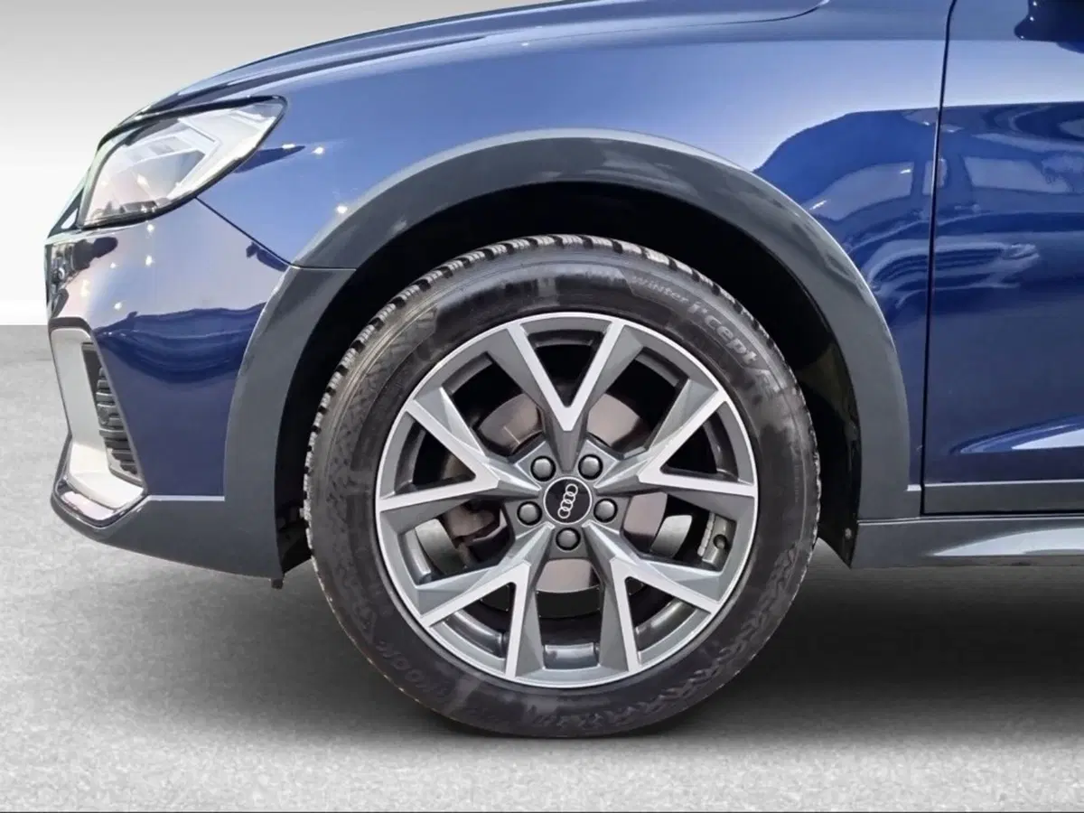 Audi A1 allstreet usata a Livorno (15)