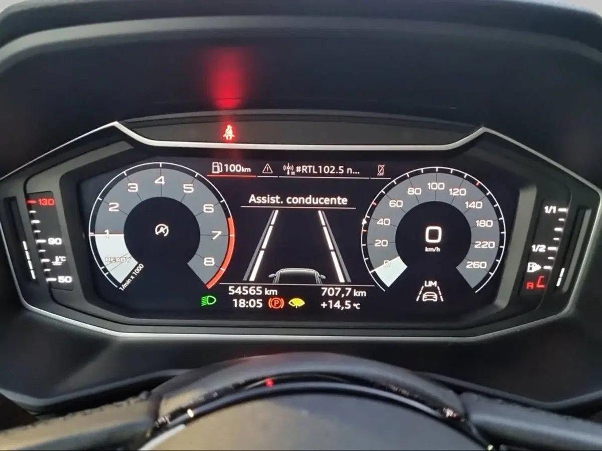 Audi A1 allstreet usata a Livorno (7)