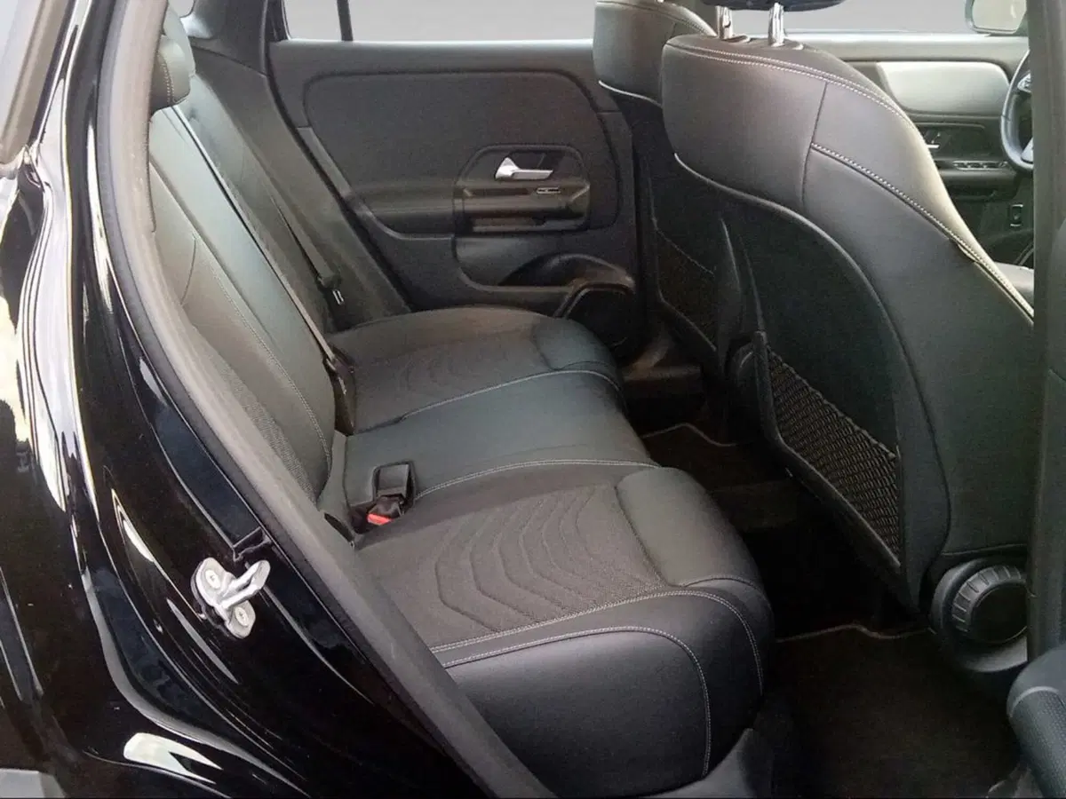 Mercedes-Benz GLA SUV usata a Siena (15)