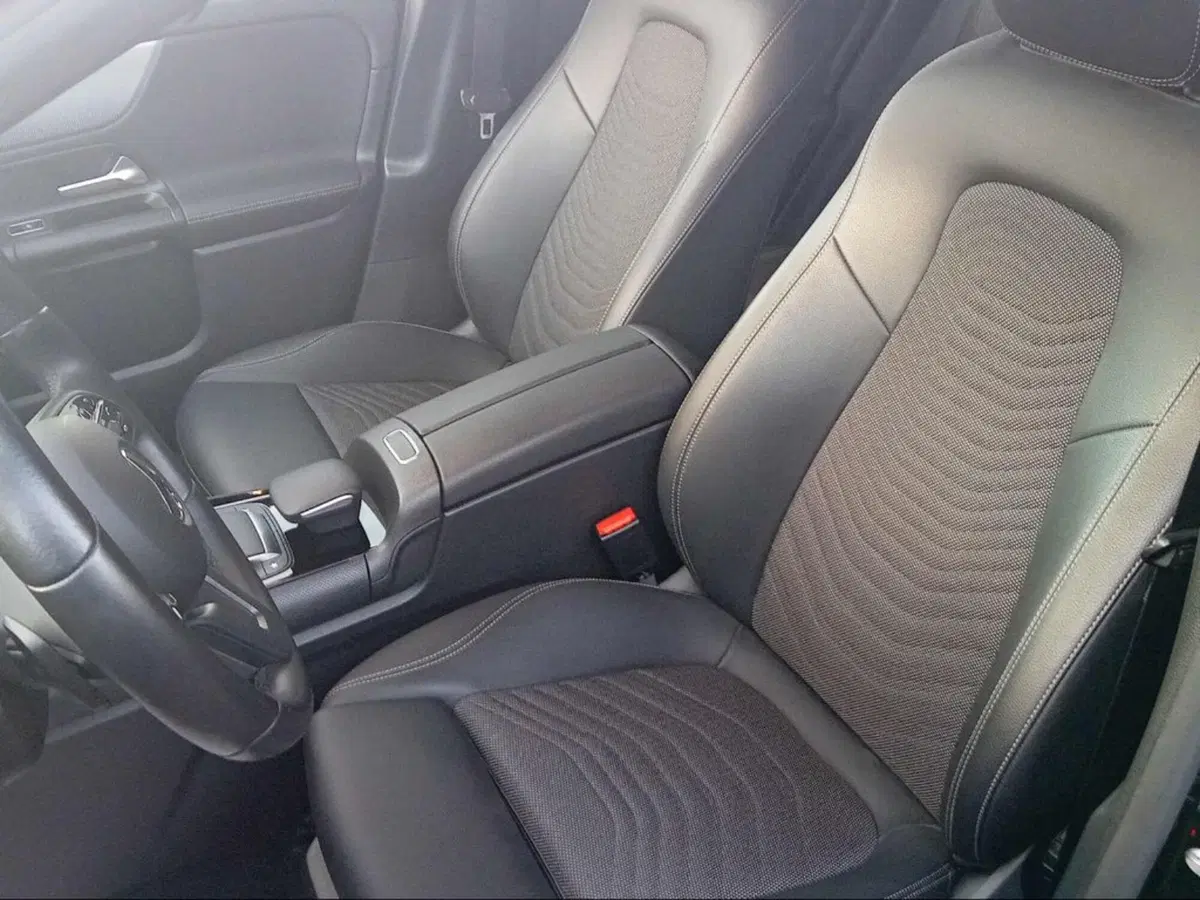 Mercedes-Benz GLA SUV usata a Siena (8)