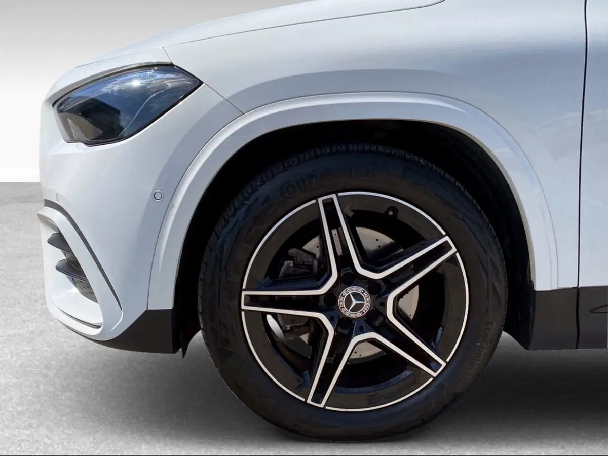 Mercedes-Benz GLA SUV usata a Pisa (16)