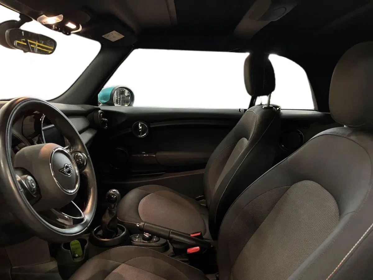 MINI Mini Cabrio usata a Bari (7)
