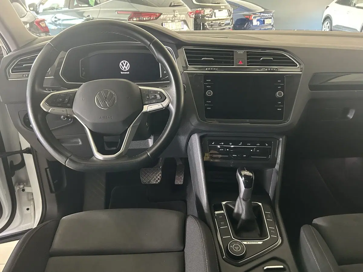 Volkswagen Tiguan usata a Ferrara (11)