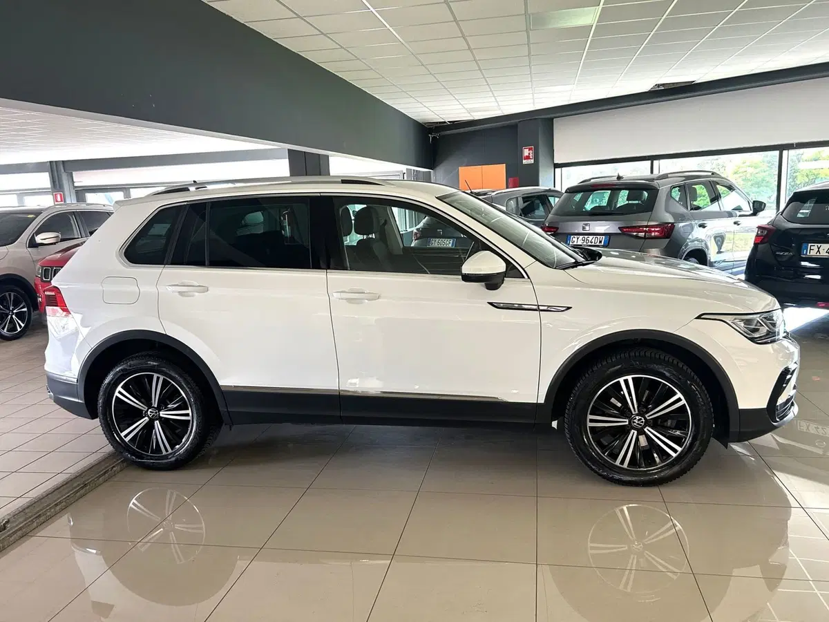 Volkswagen Tiguan usata a Ferrara (4)