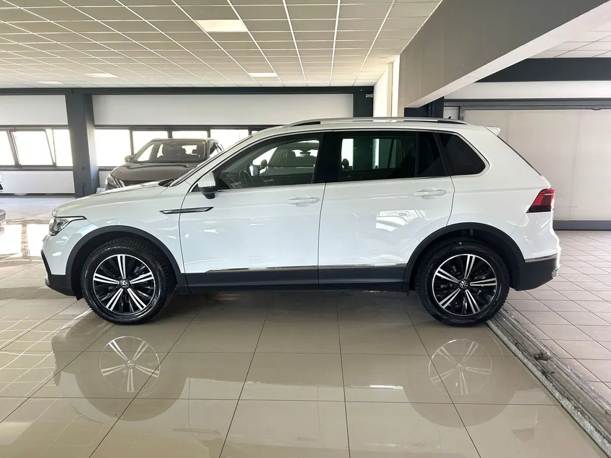 Volkswagen Tiguan usata a Ferrara (6)