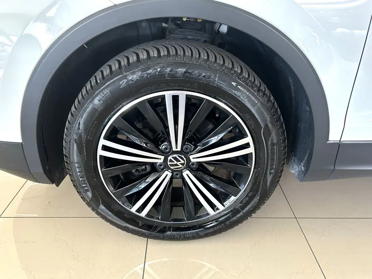 Volkswagen Tiguan usata a Ferrara (7)