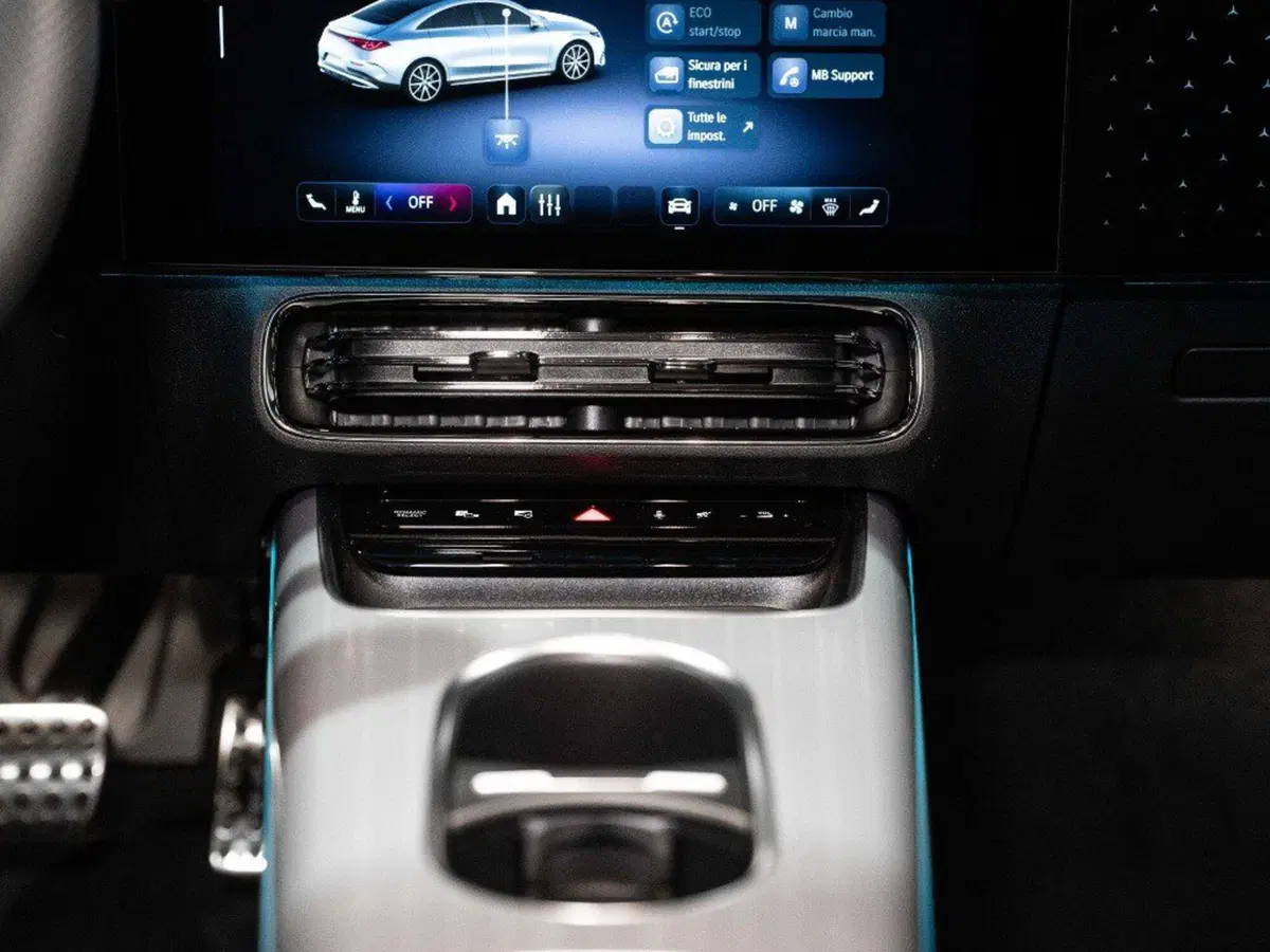 Mercedes-Benz CLA EQ nuova a Ancona (17)
