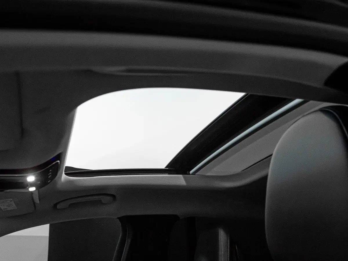 Mercedes-Benz GLC nuova a Ancona (13)