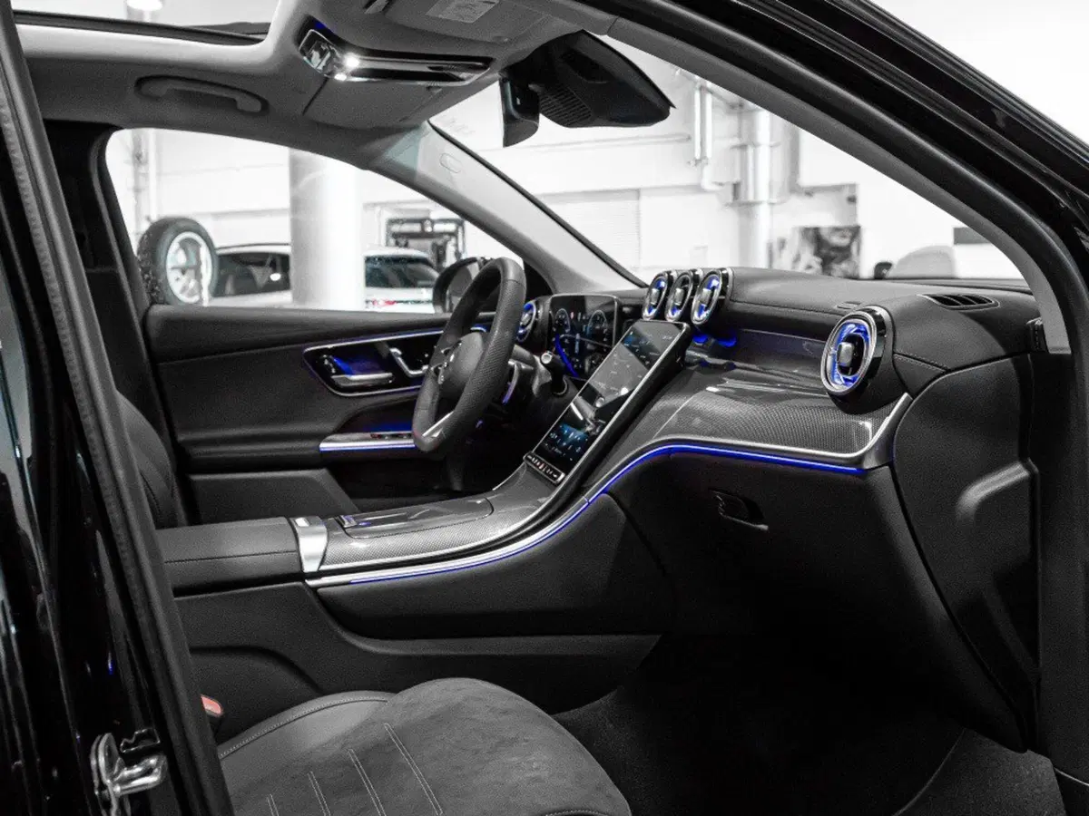 Mercedes-Benz GLC nuova a Ancona (18)