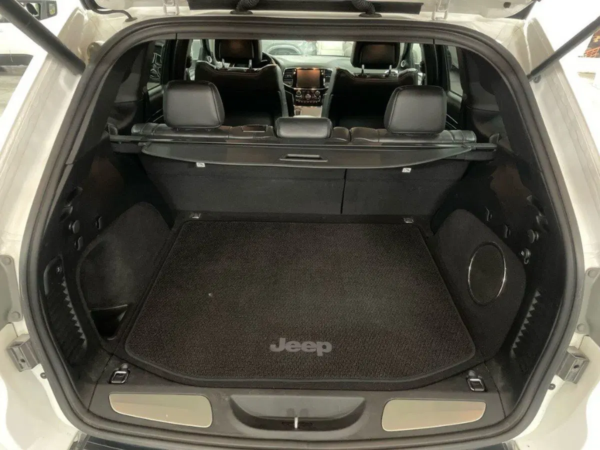 Jeep Grand Cherokee usata a Macerata (7)