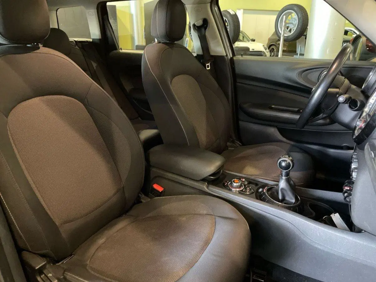 MINI Mini Clubman usata a Macerata (14)