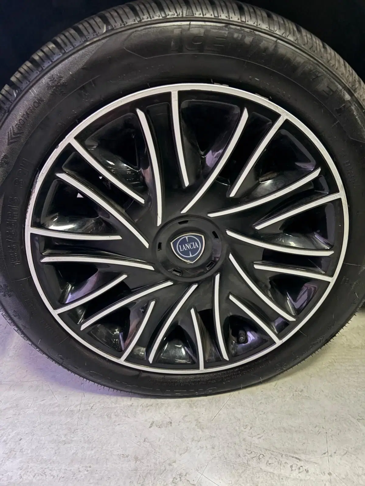 Lancia Ypsilon usata a Torino (11)