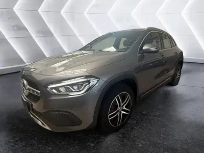 Mercedes-Benz GLA SUV 180 d Automatic Sport Plus del 2022 usata a Napoli