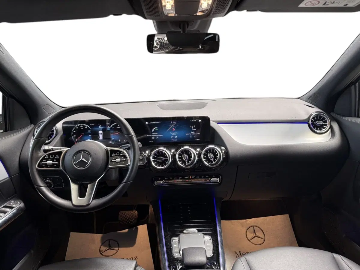 Mercedes-Benz GLA SUV usata a Napoli (12)
