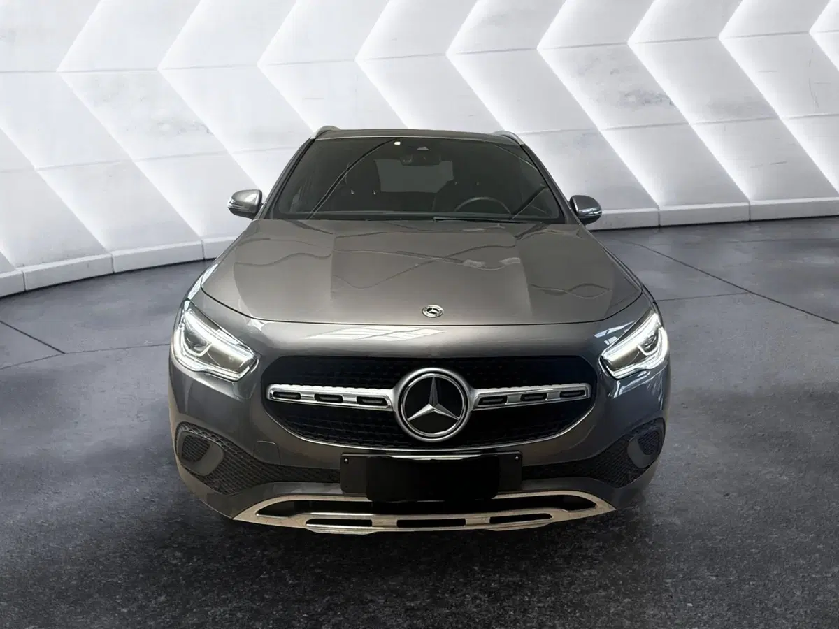 Mercedes-Benz GLA SUV usata a Napoli (2)