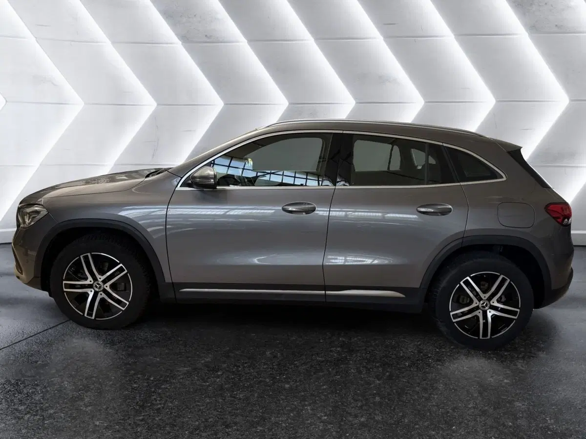 Mercedes-Benz GLA SUV usata a Napoli (5)