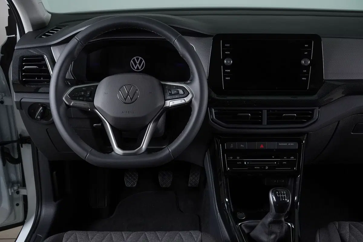 Volkswagen T-Cross nuova a Perugia (16)