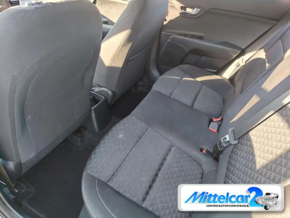 Kia Rio usata a Udine (12)