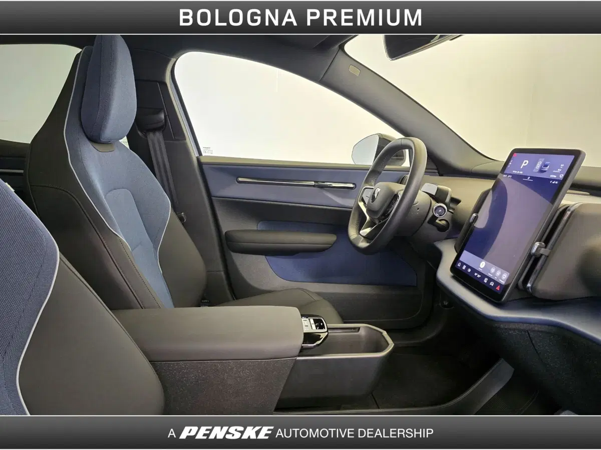 Volvo EX30 usata a Bologna (3)