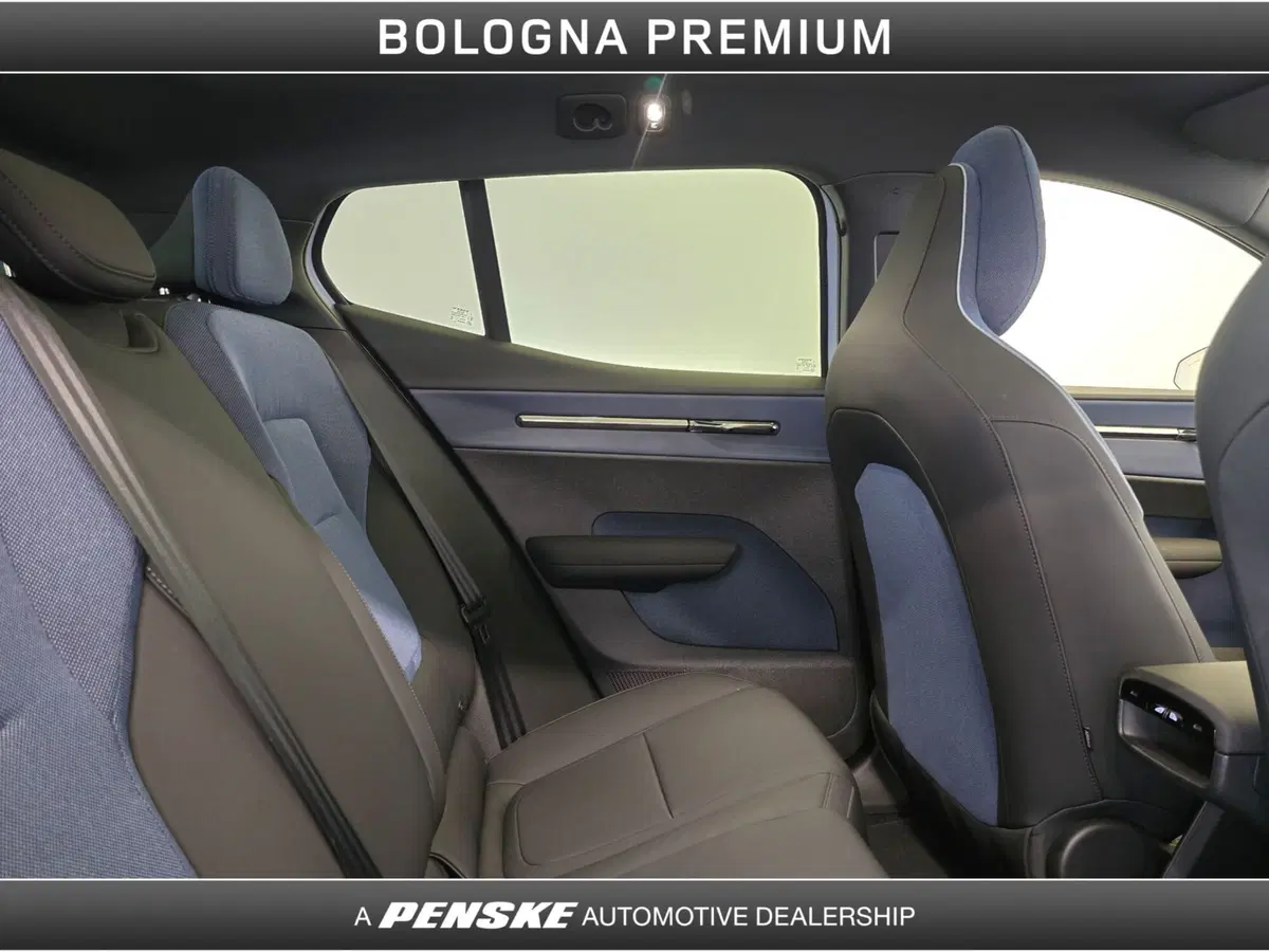 Volvo EX30 usata a Bologna (5)