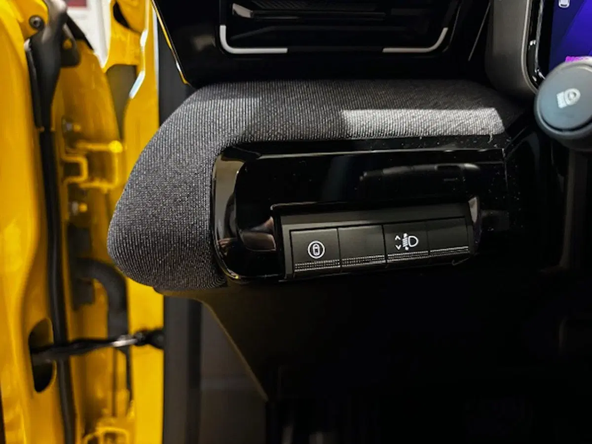 Renault Renault 5 nuova a Treviso (12)