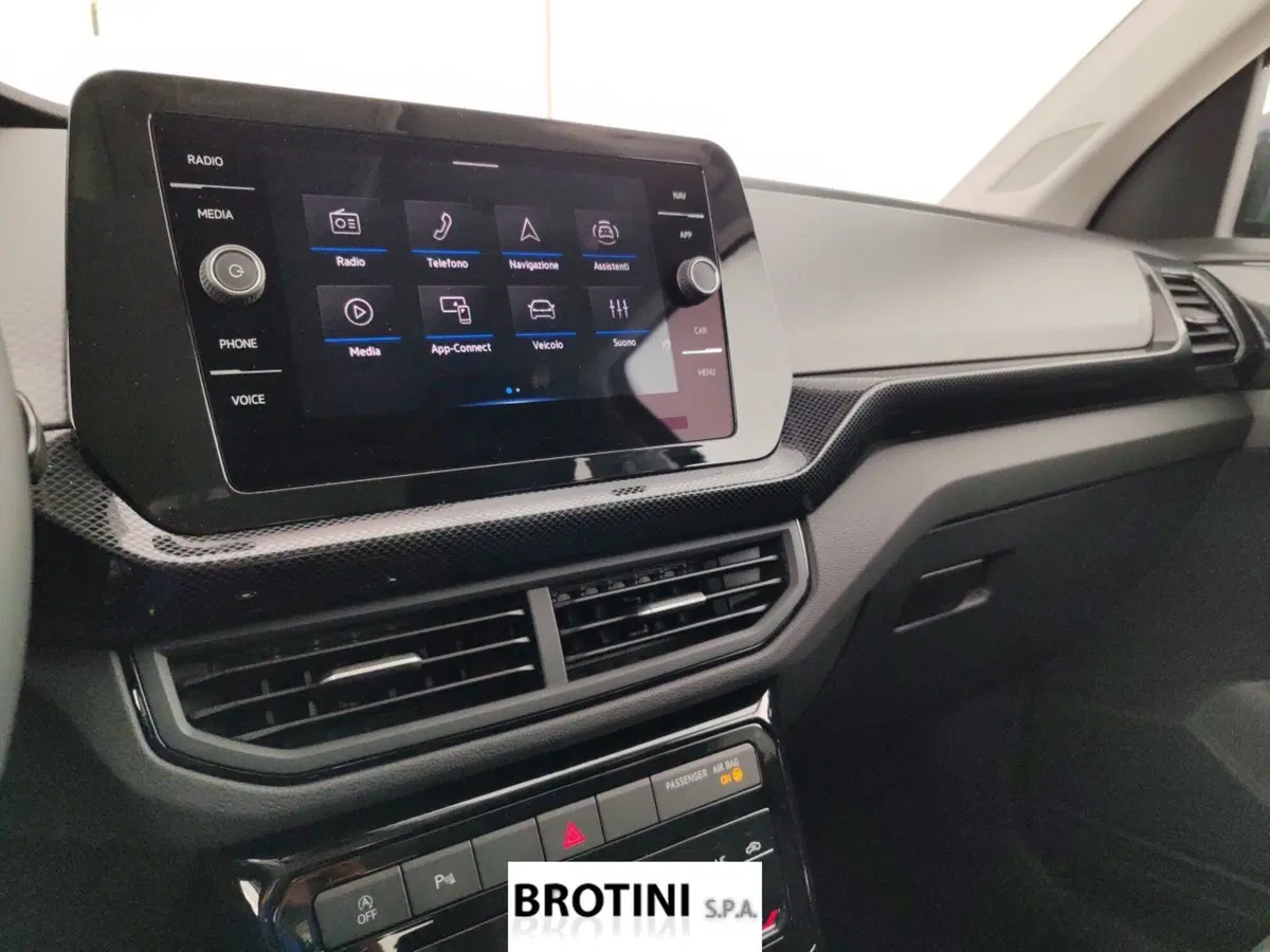 Volkswagen T-Cross nuova a Massa-Carrara (12)