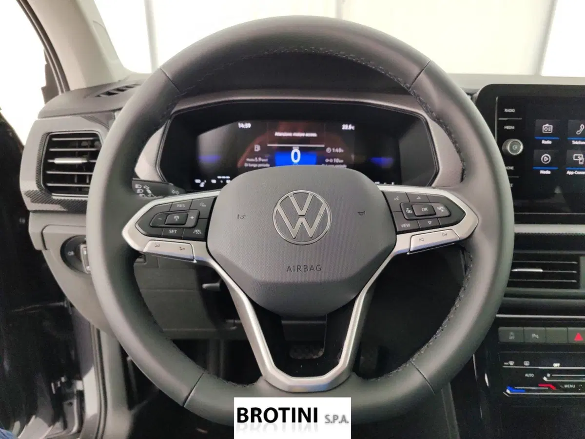 Volkswagen T-Cross nuova a Massa-Carrara (14)
