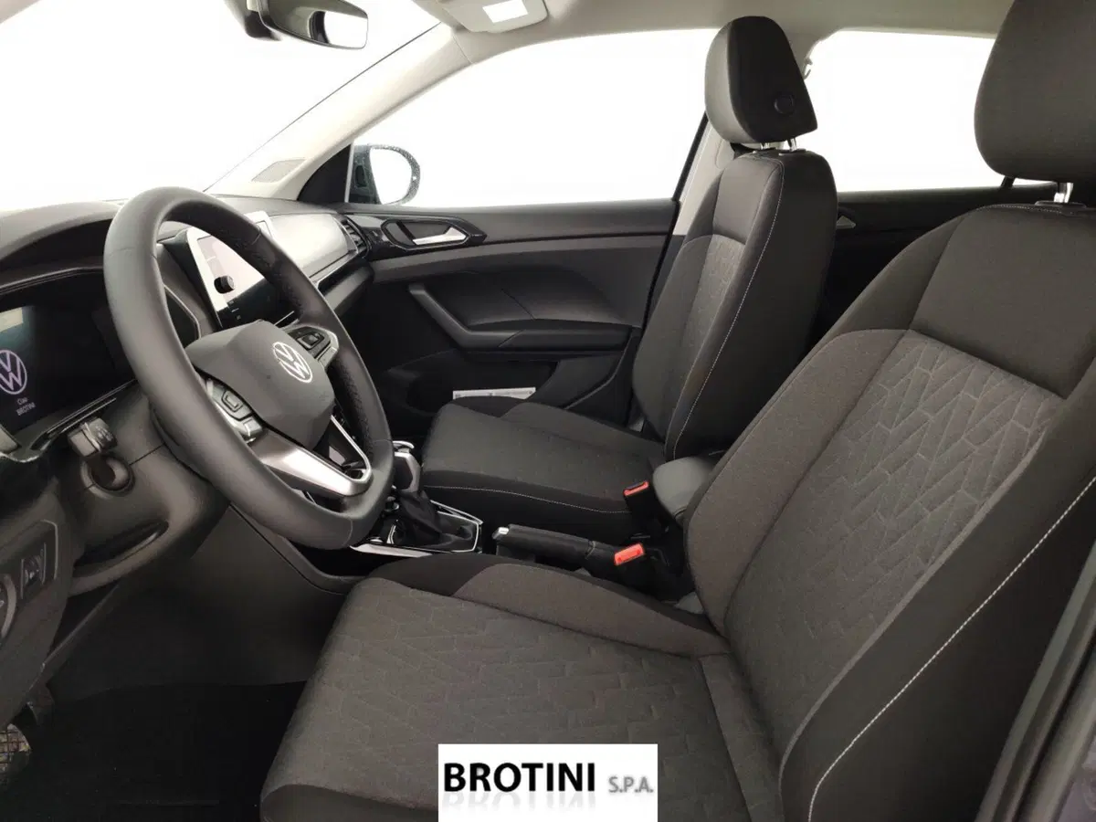 Volkswagen T-Cross nuova a Massa-Carrara (7)