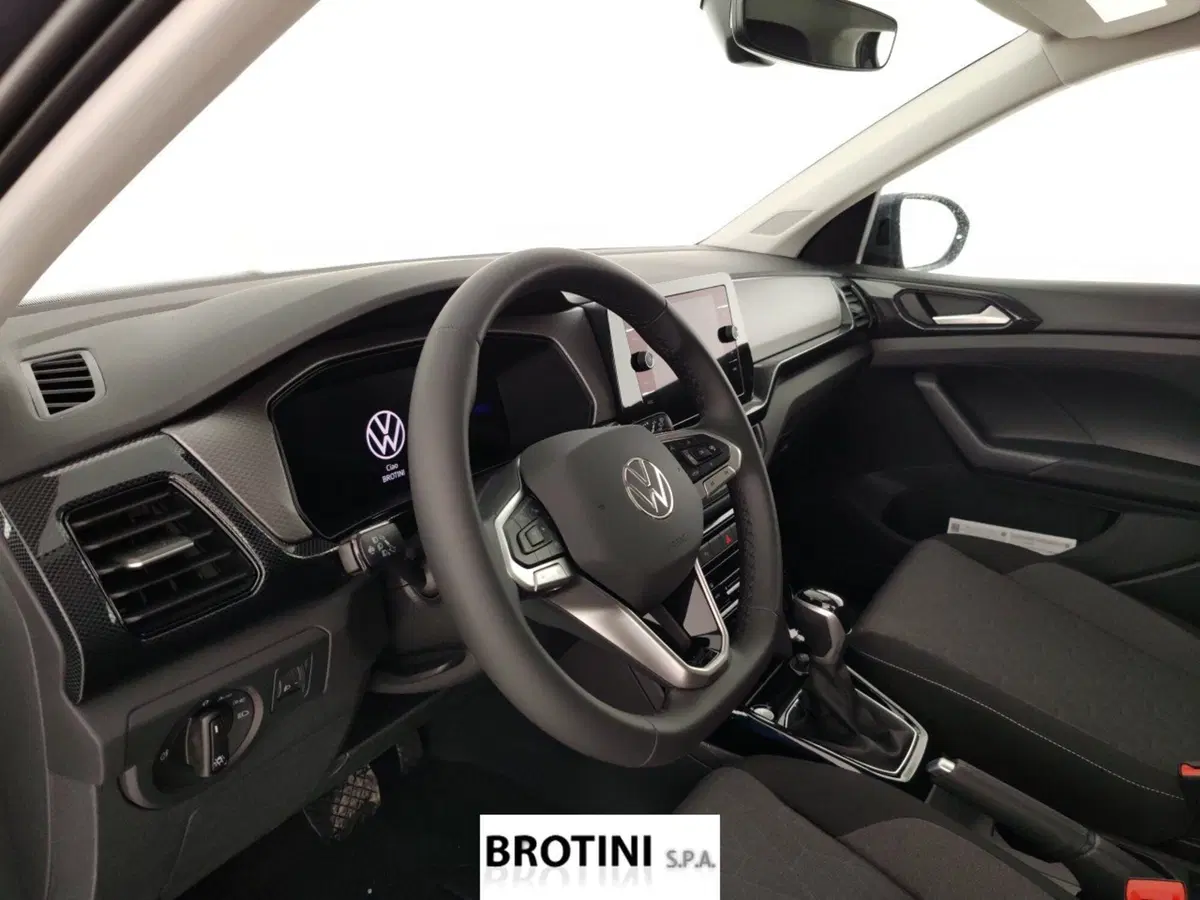 Volkswagen T-Cross nuova a Massa-Carrara (8)
