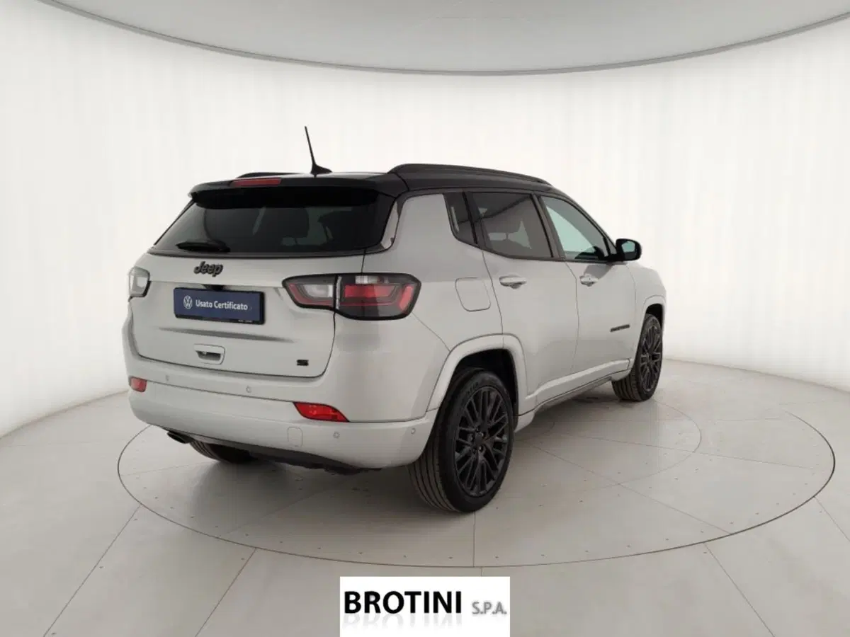 Jeep Compass usata a Massa-Carrara (3)