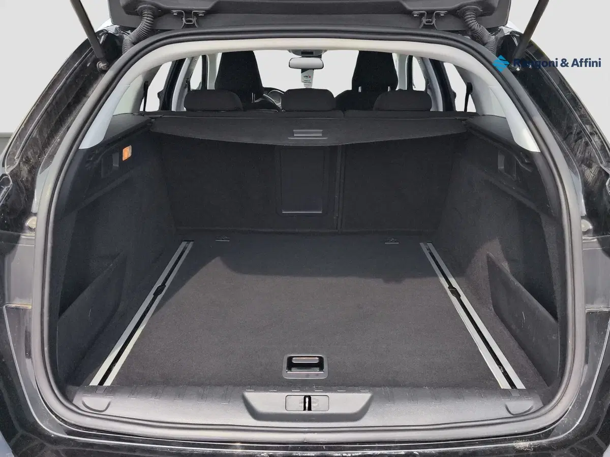 Peugeot 308 SW usata a Brescia (15)