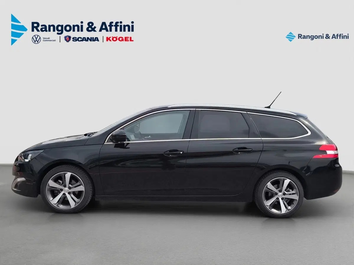 Peugeot 308 SW usata a Brescia (4)