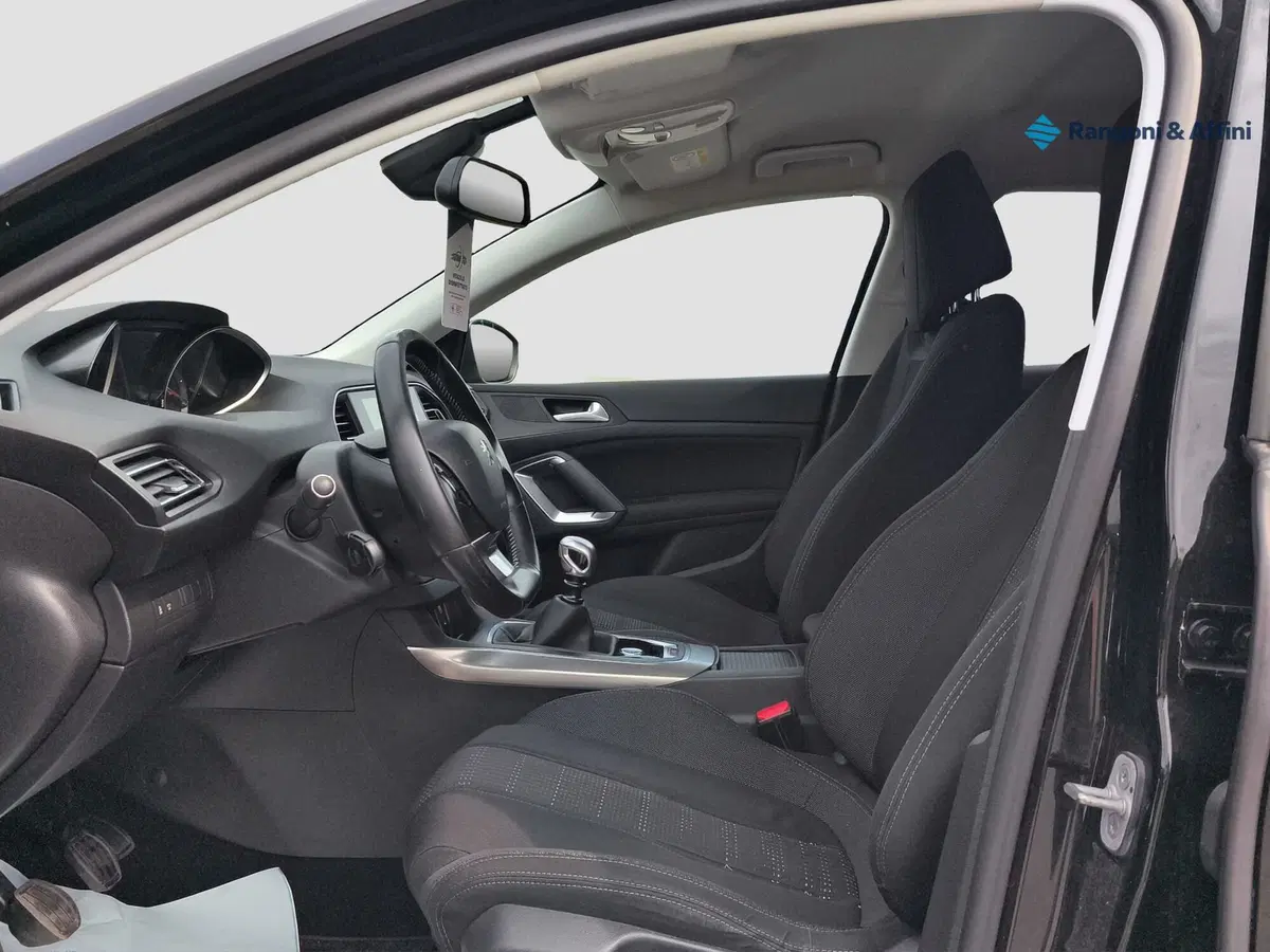 Peugeot 308 SW usata a Brescia (9)