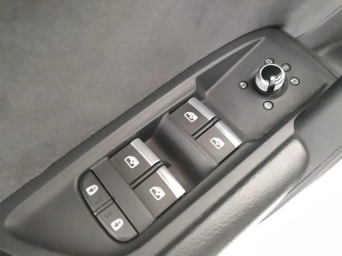 Audi Q5 Sportback usata a Napoli (13)
