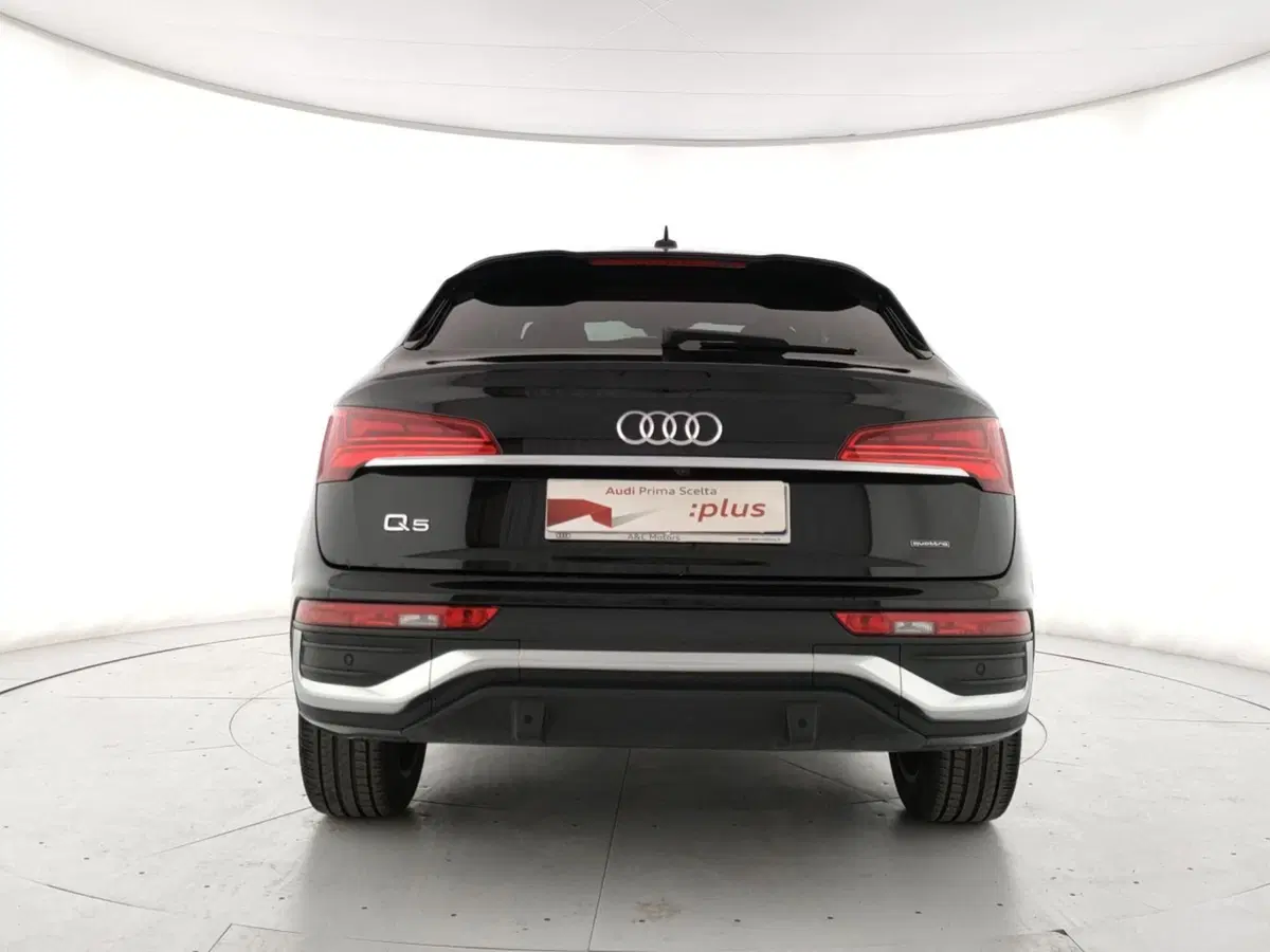 Audi Q5 Sportback usata a Napoli (4)