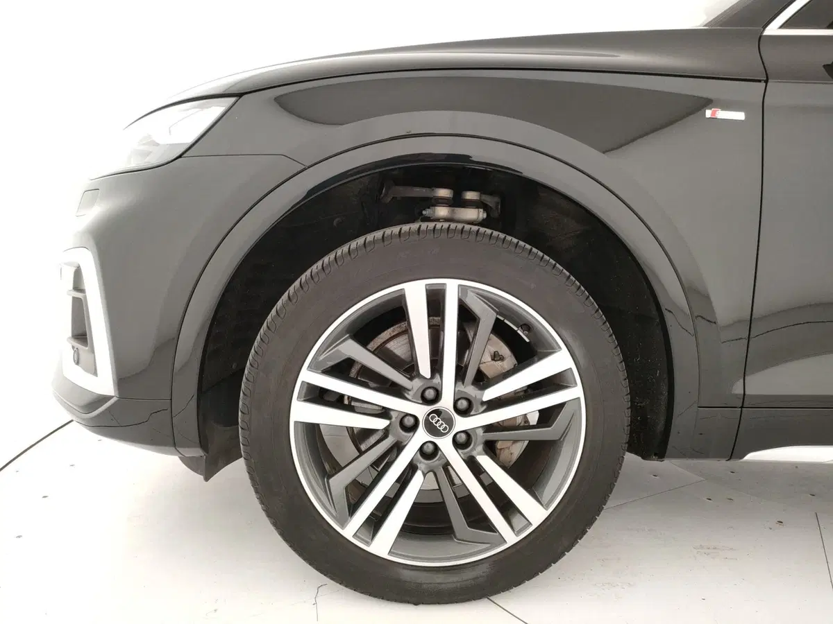 Audi Q5 Sportback usata a Napoli (5)