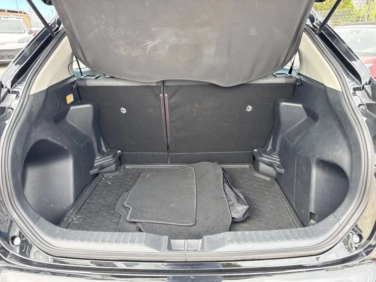 Toyota Yaris Cross usata a Palermo (6)