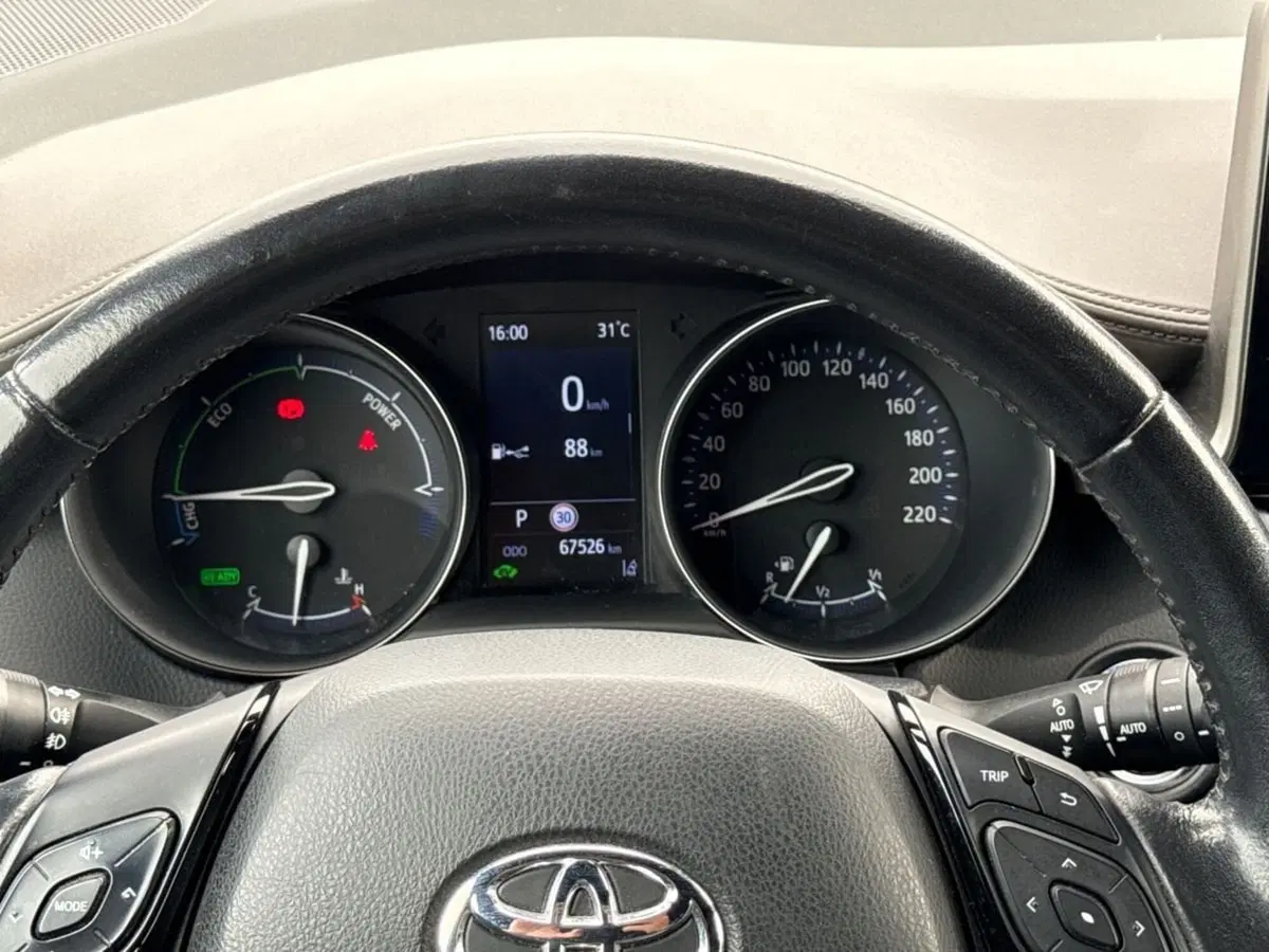 Toyota Toyota C-HR usata a Palermo (9)