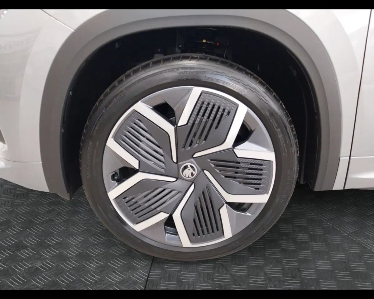 Skoda Kodiaq nuova a Forlì-Cesena (9)