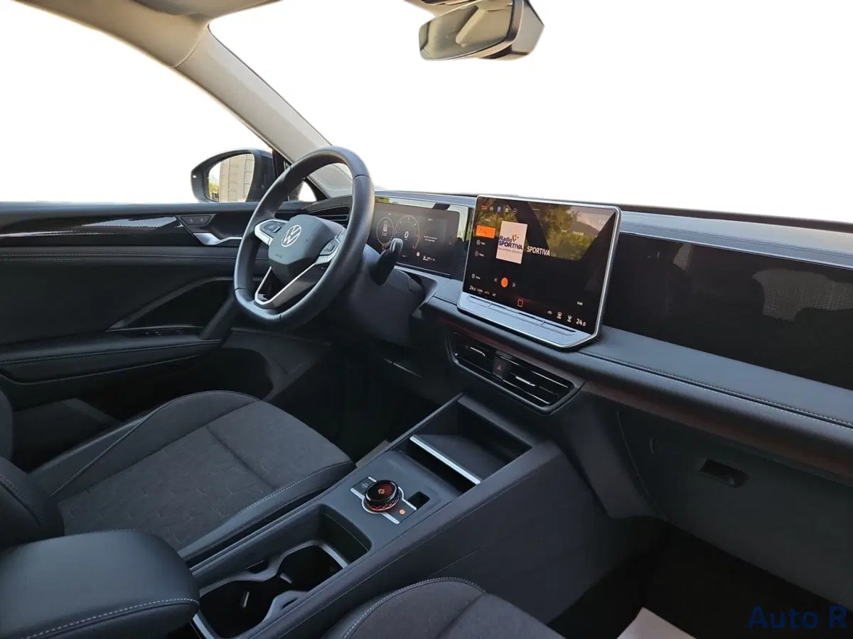 Volkswagen Tiguan usata a Potenza (11)