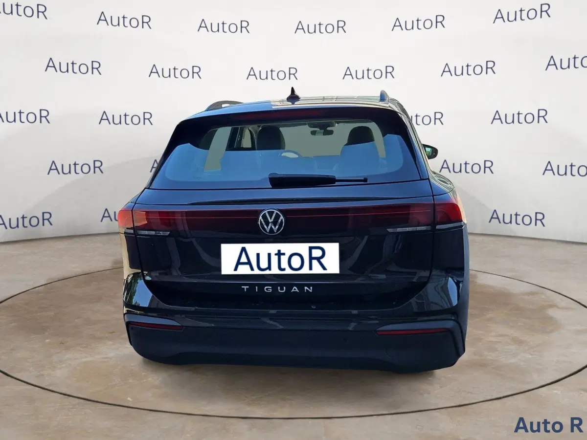 Volkswagen Tiguan usata a Potenza (7)
