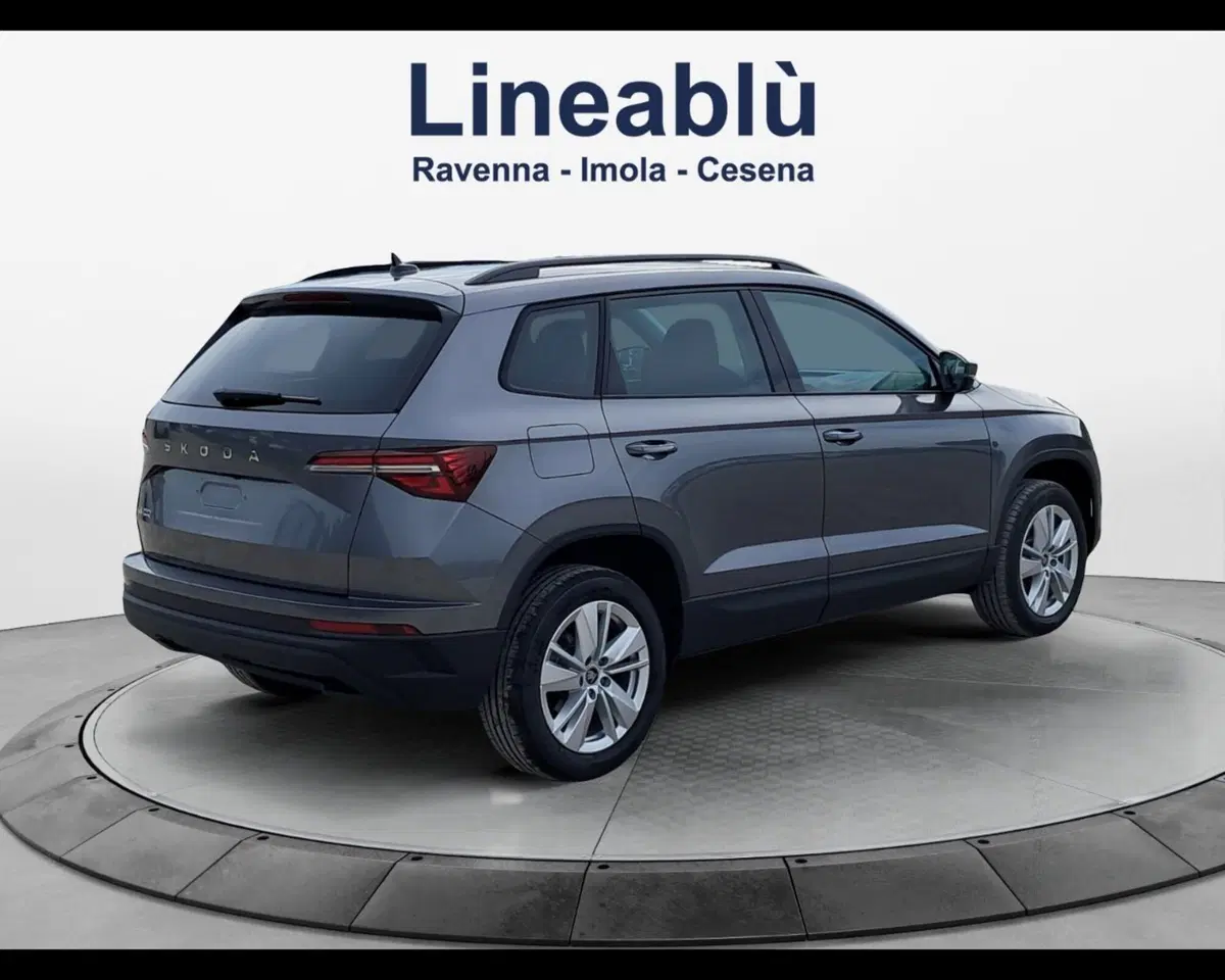 Skoda Karoq nuova a Ravenna (4)